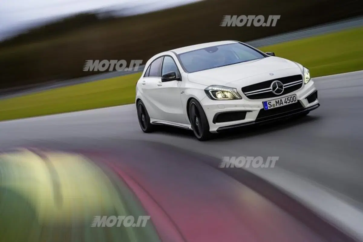 Mercedes-Benz A 45 AMG: 360 CV direttamente da Affalterbach (12)