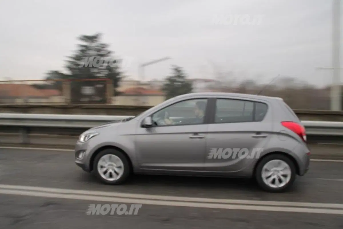 Hyundai i20 (8)