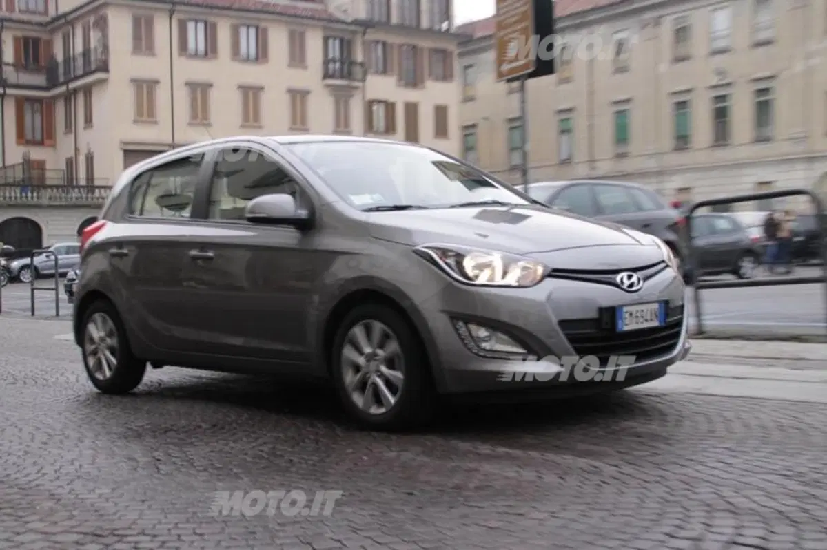 Hyundai i20 (9)