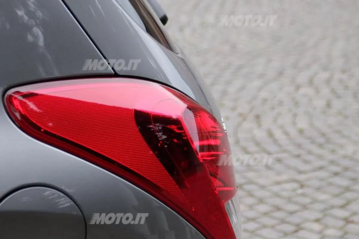 Hyundai i20 (37)