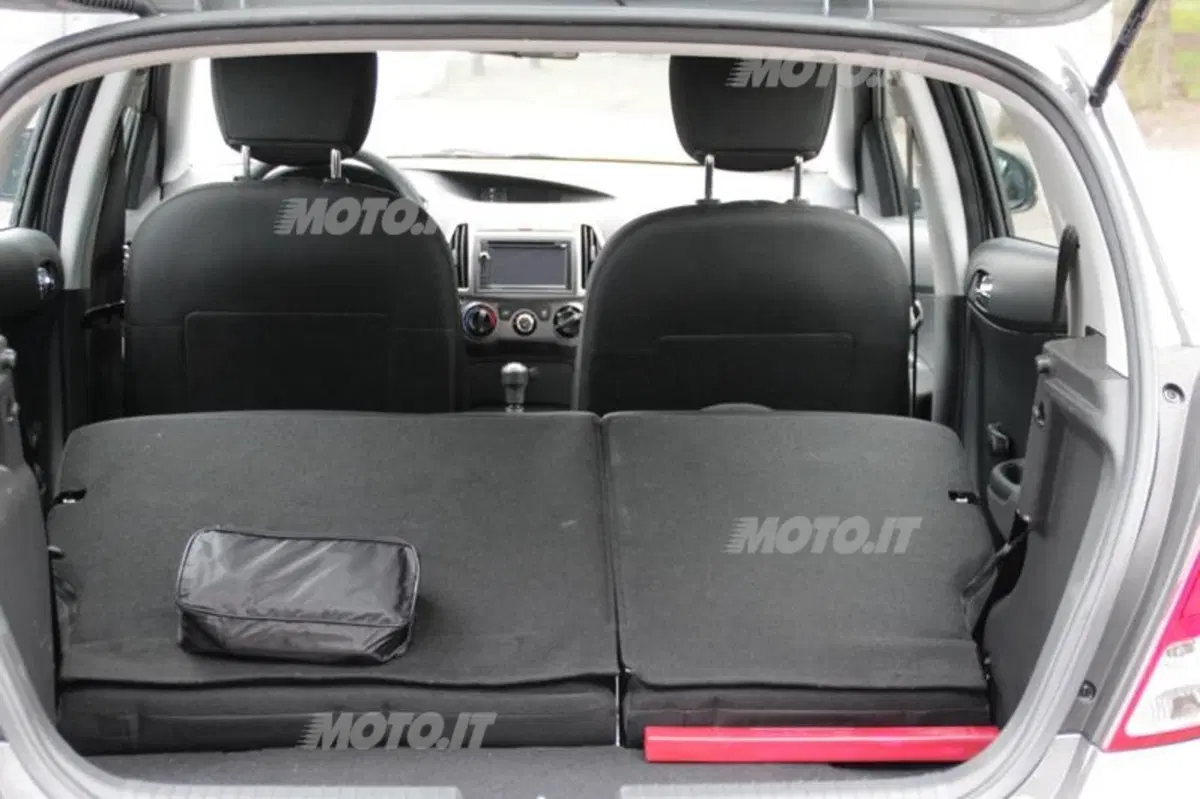 Hyundai i20 (72)