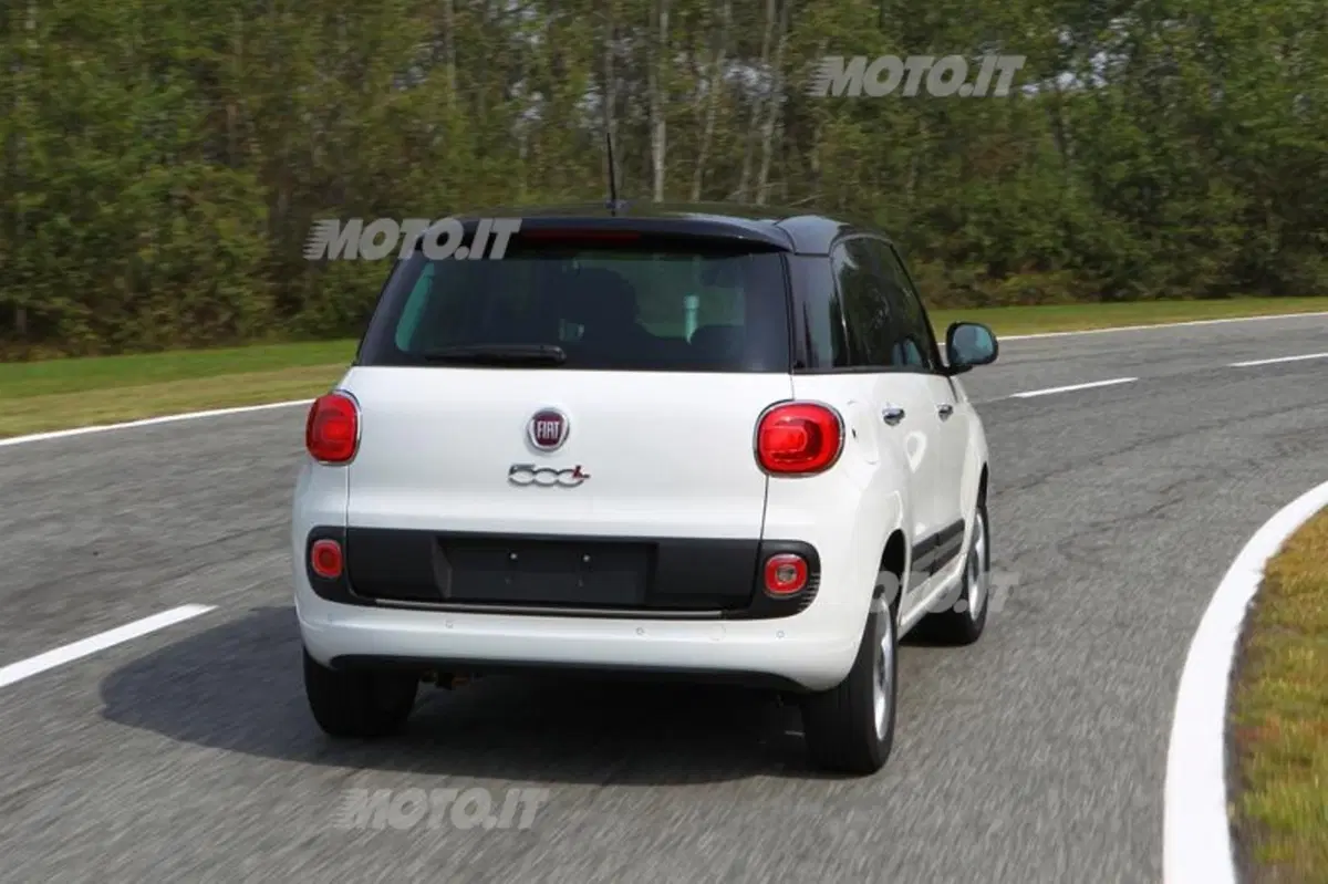 Fiat 500L: in arrivo due nuove motorizzazioni. Bene le vendite in Europa (5)