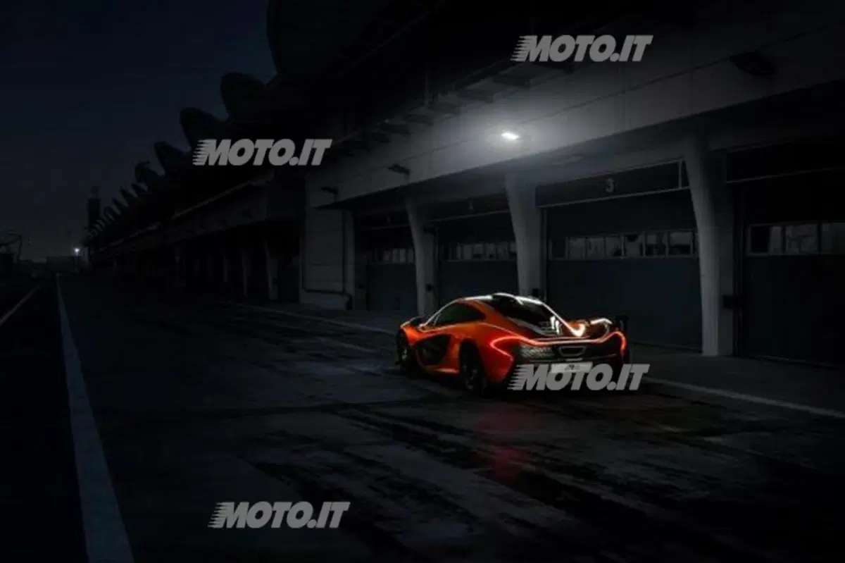 McLaren P1: le prime immagini del modello di serie (10)