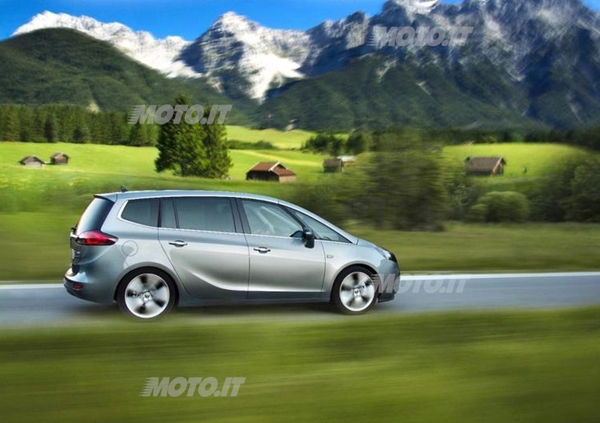 Opel Zafira Tourer: ora con il nuovo 1.6 CDTI