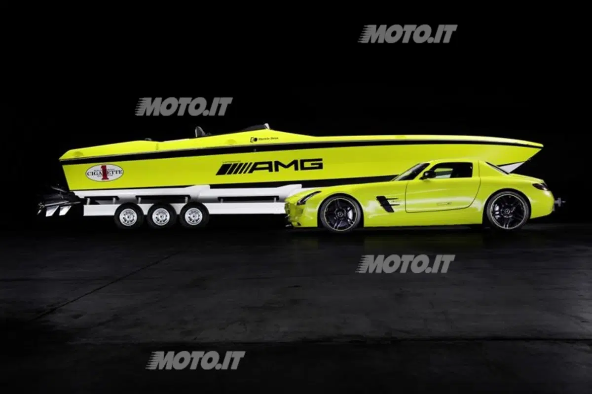Mercedes-AMG e Cigarette Racing: presentato l’offshore elettrico più potente del mondo (2)