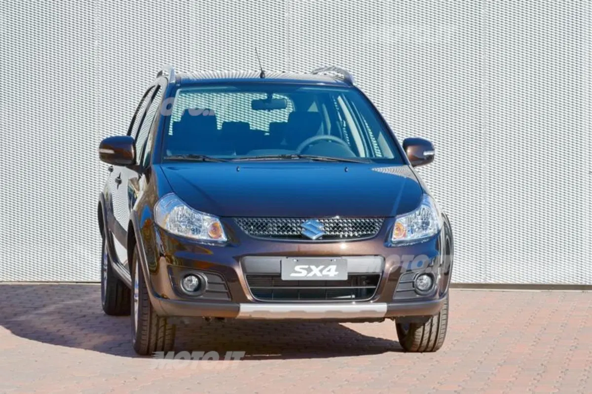 Suzuki SX4: ora anche con gli allestimenti Evolution ed Evolution+