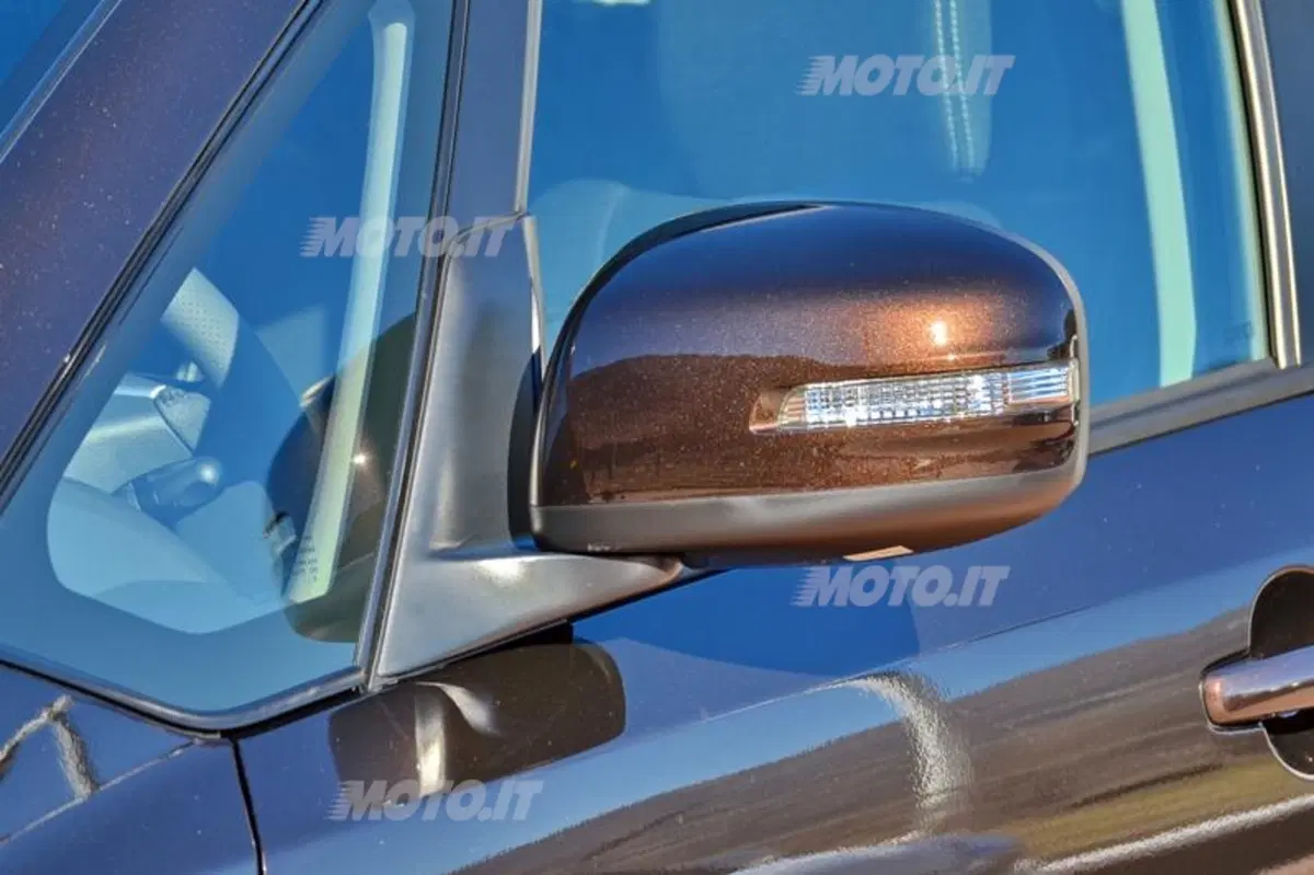 Suzuki SX4: ora anche con gli allestimenti Evolution ed Evolution+ (4)