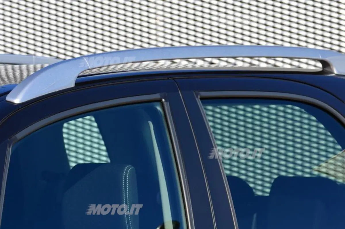 Suzuki SX4: ora anche con gli allestimenti Evolution ed Evolution+ (6)