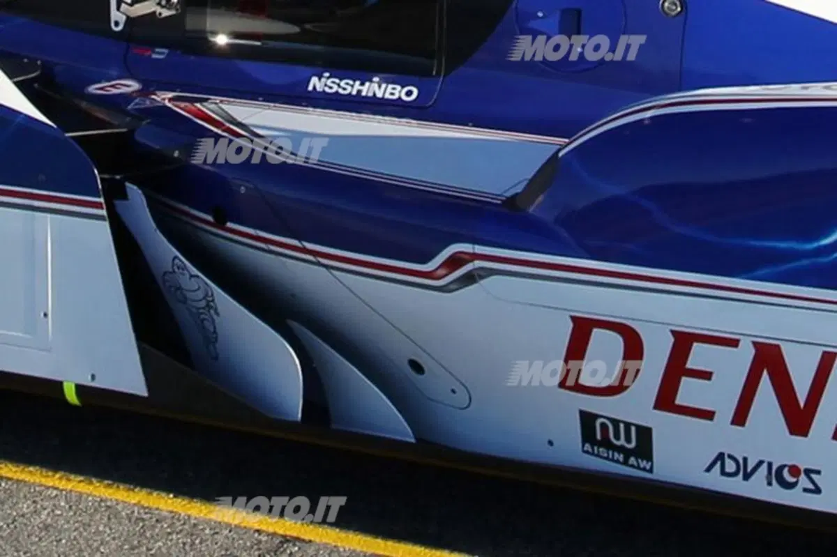 24 Ore di Le Mans: presentata la Toyota TS030 Hybrid 2013 (3)