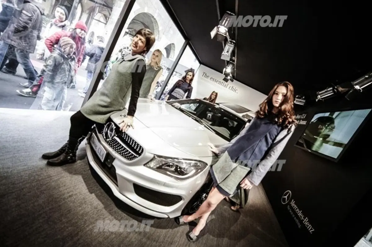 Mercedes-Benz CLA in anteprima europea a Milano moda 2013 (5)