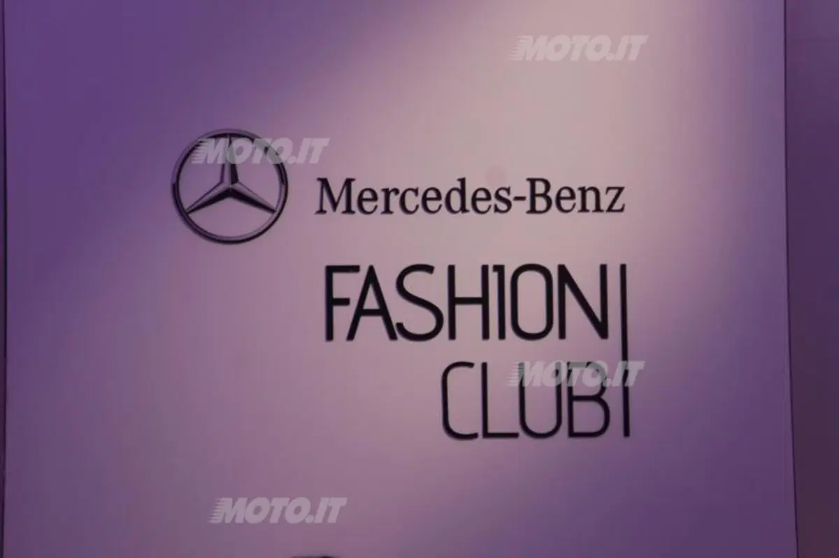 Mercedes-Benz CLA in anteprima europea a Milano moda 2013 (49)