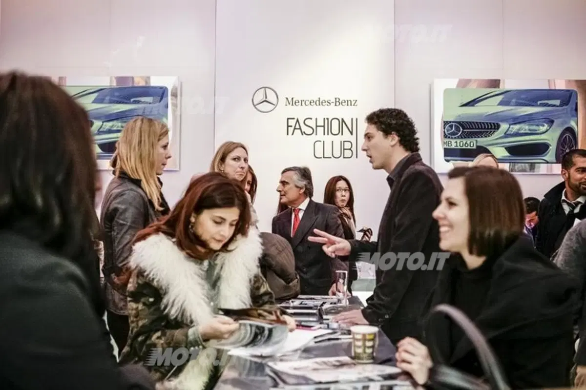 Mercedes-Benz CLA in anteprima europea a Milano moda 2013 (54)