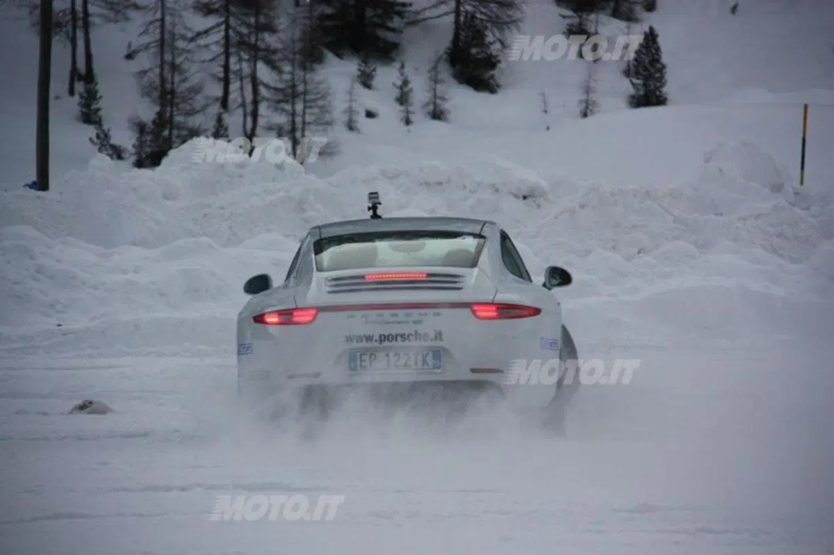 Porsche 911 Carrera S vs Carrera 4S (10)