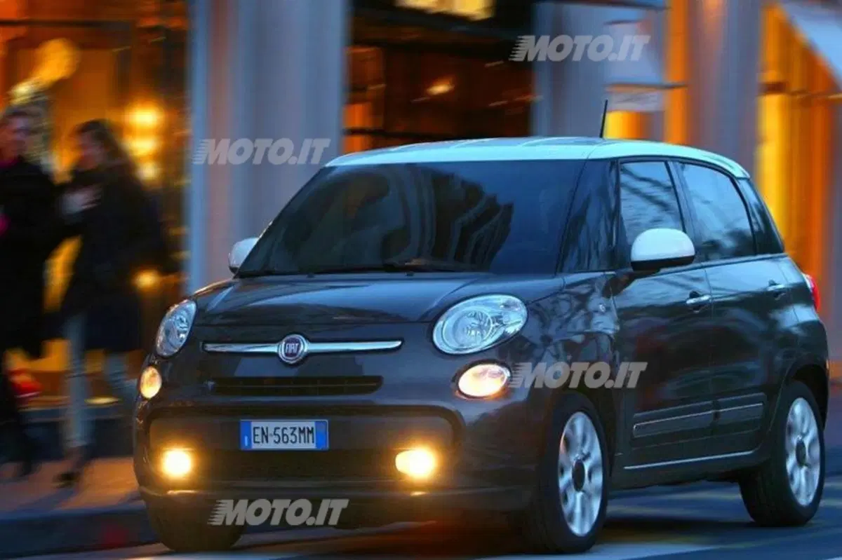 Fiat 500L 1.6 Multijet e 0.9 TwinAir 105 CV: i prezzi (9)