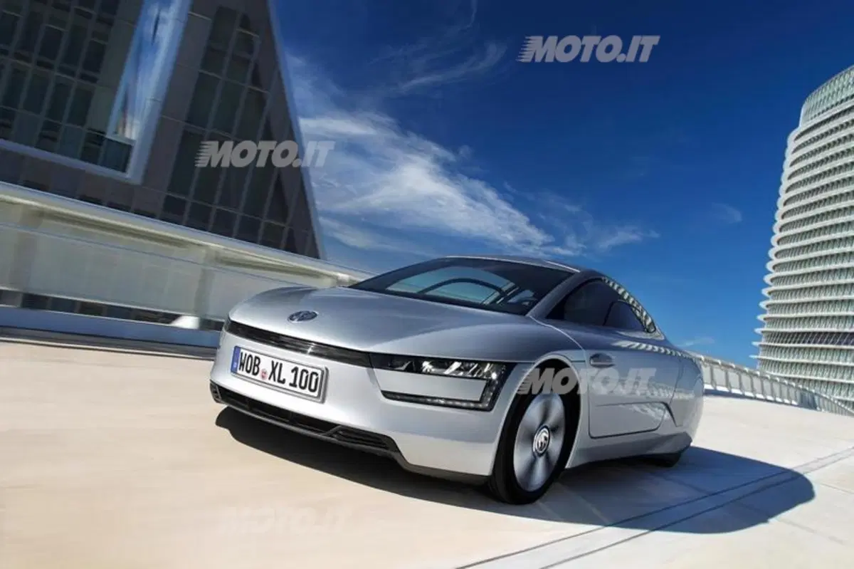 Volkswagen XL1: confermata la produzione dell’auto da 0.9 l/100 km (5)