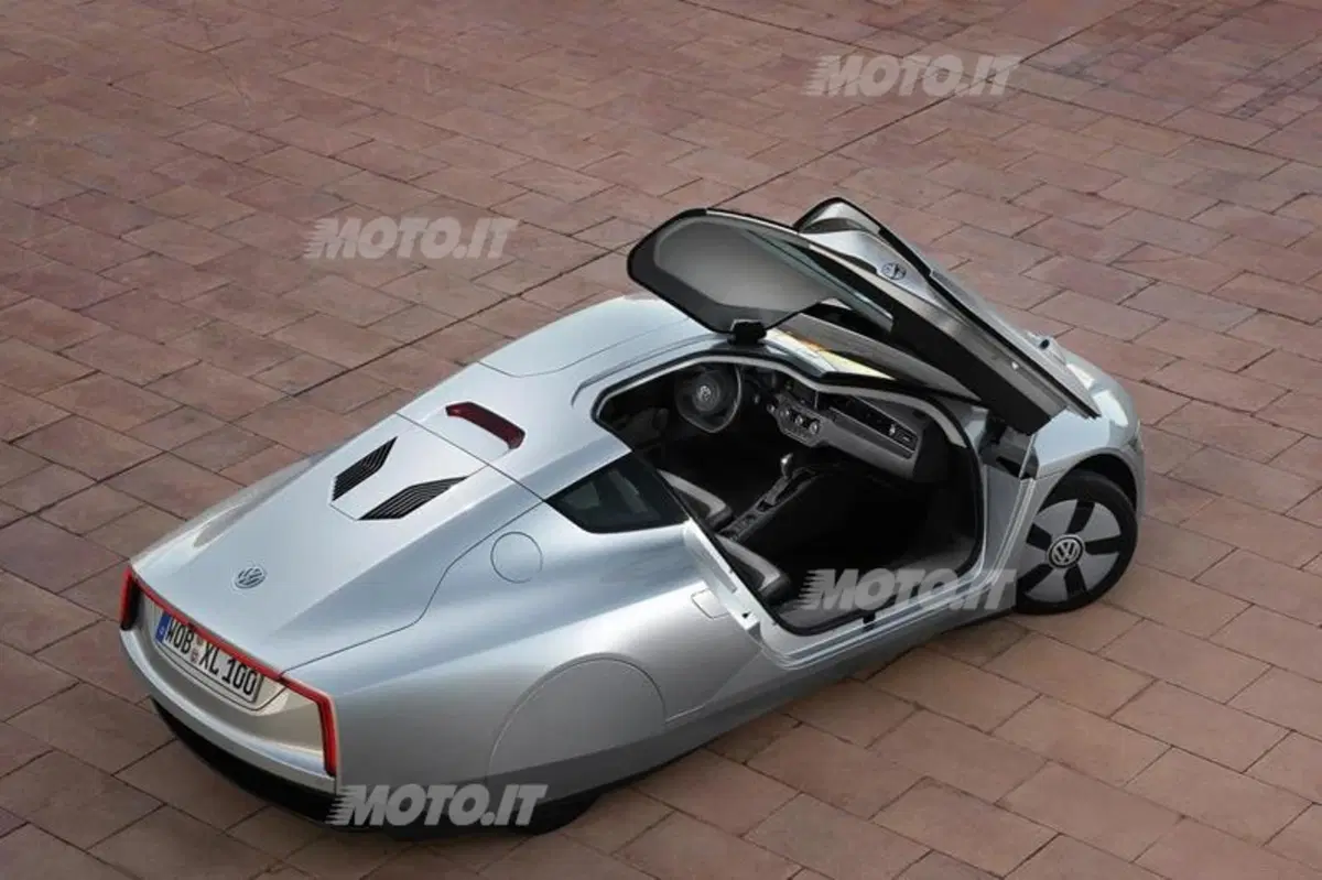 Volkswagen XL1: confermata la produzione dell’auto da 0.9 l/100 km (14)