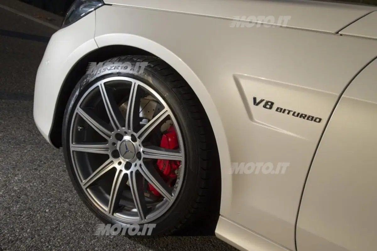 Jorg Gindele, AMG: «E 63 AMG? Efficienza e sportività senza compromessi» (29)