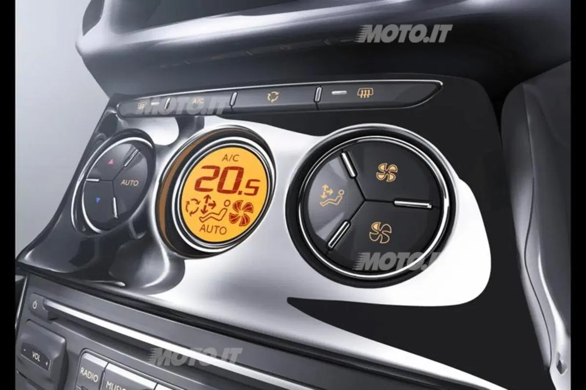 Citroen C3 restyling: a Ginevra anche nuovi motori (21)