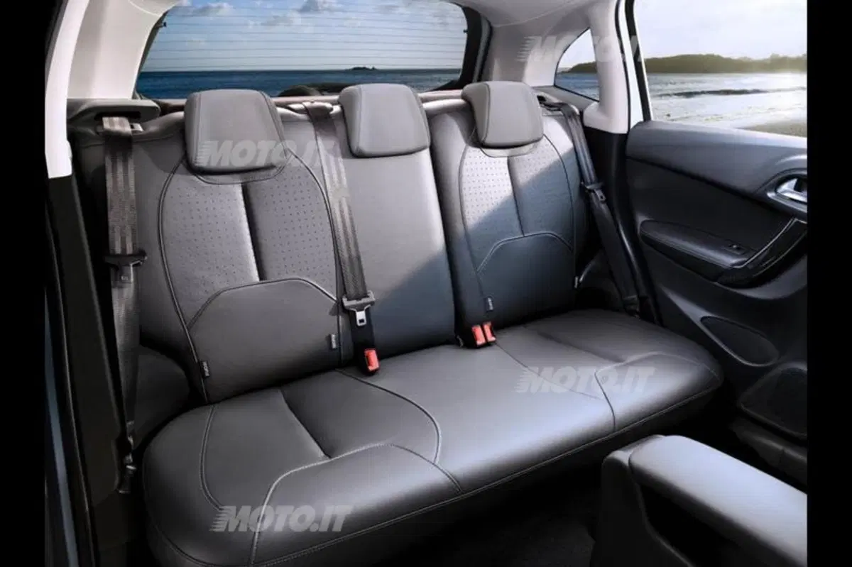 Citroen C3 restyling: a Ginevra anche nuovi motori (22)
