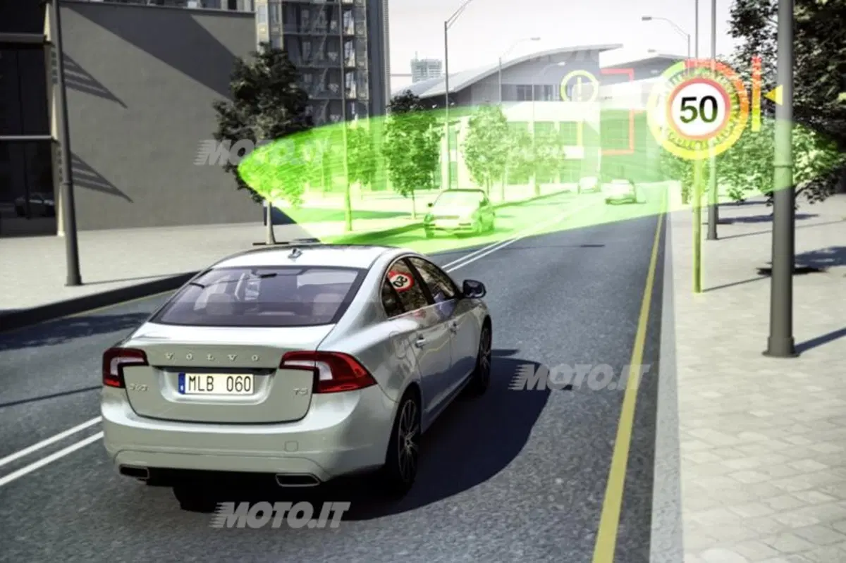 Volvo: aggiornamenti per S60, V60, XC60, S80, V70 E XC70 (10)