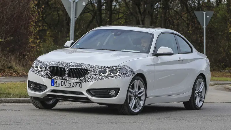 BMW Serie 2: restyling di met&agrave; carriera, ecco le foto