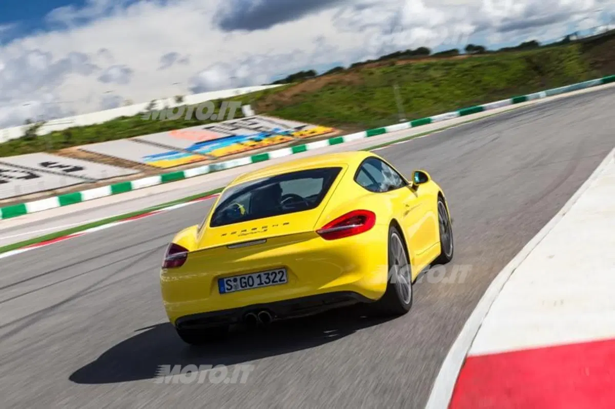 Porsche Cayman (9)
