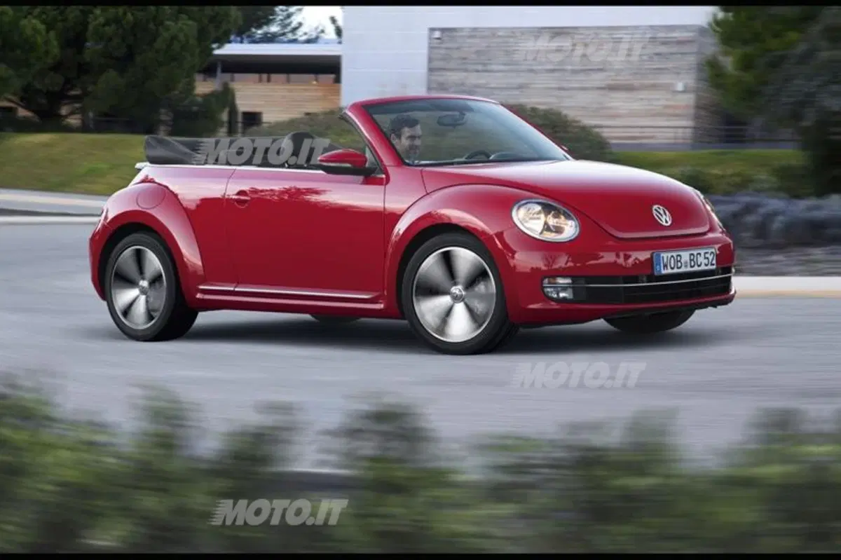 Volkswagen Maggiolino Cabriolet (2)