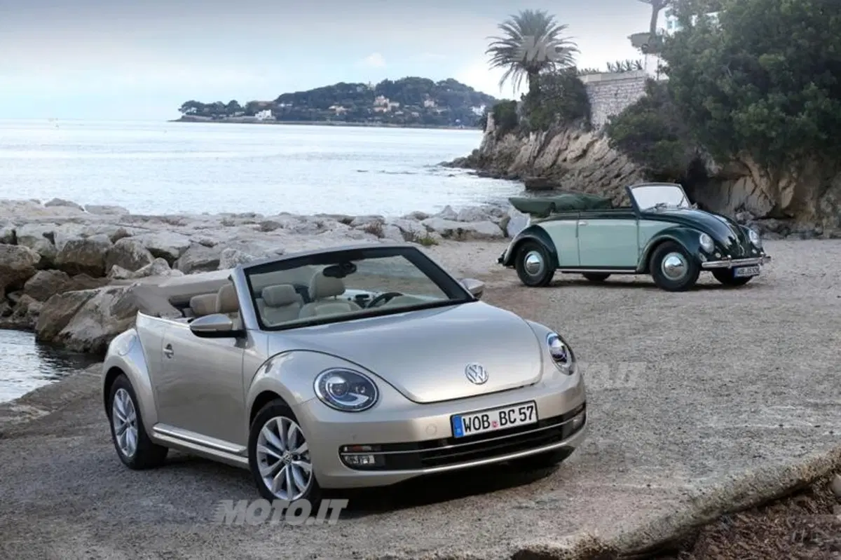 Volkswagen Maggiolino Cabriolet (21)