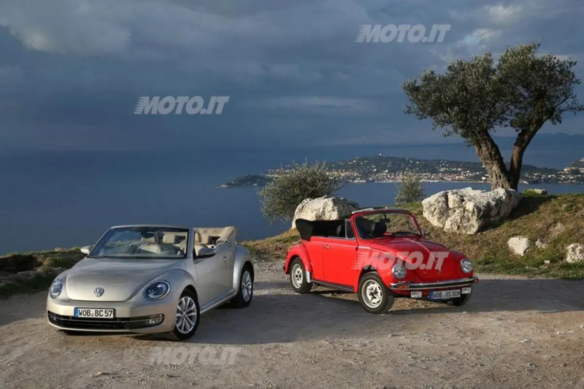 Volkswagen Maggiolino Cabriolet (28)