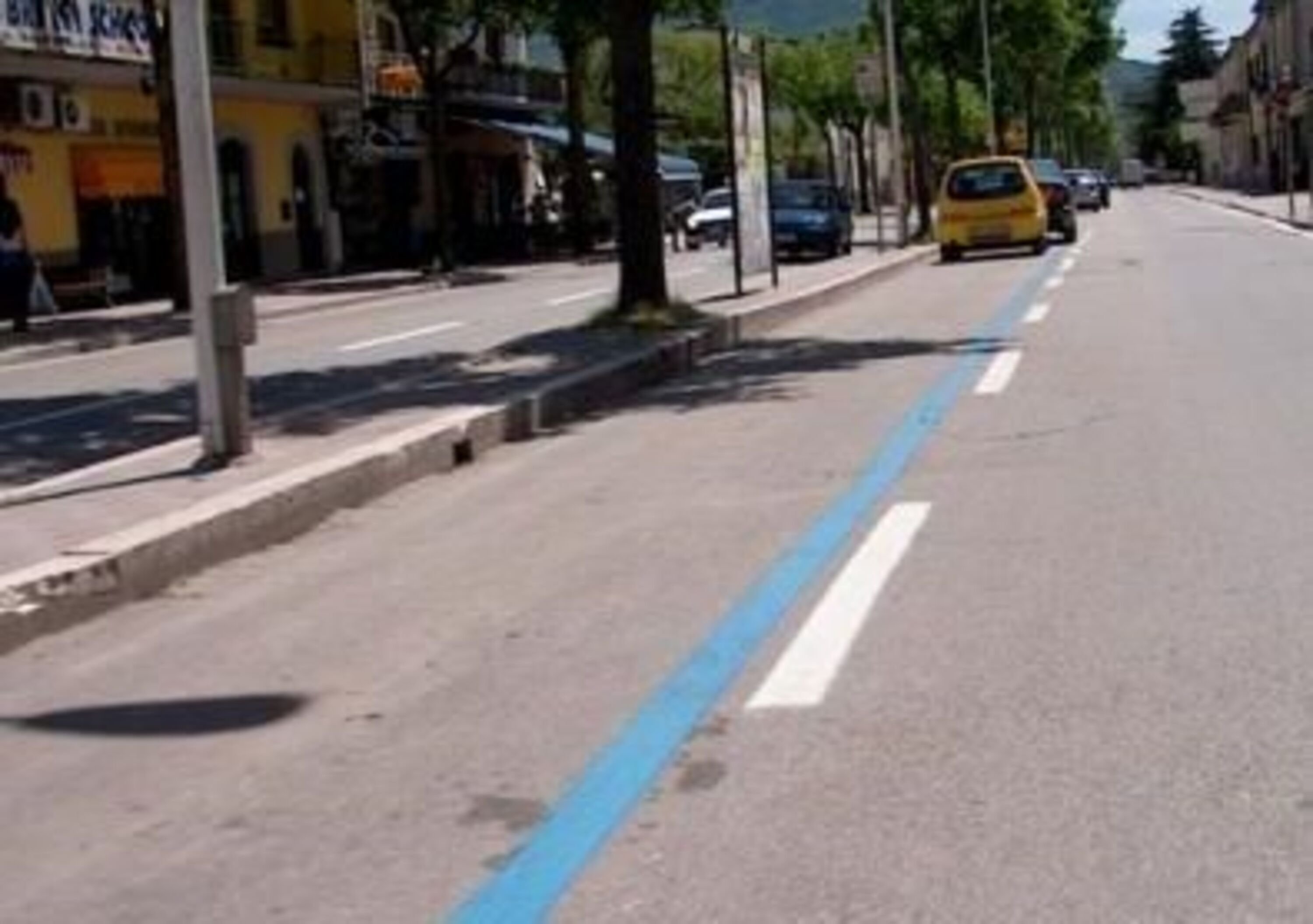 Strisce blu in periferia a Milano: come disincentivare l&rsquo;uso dei mezzi pubblici