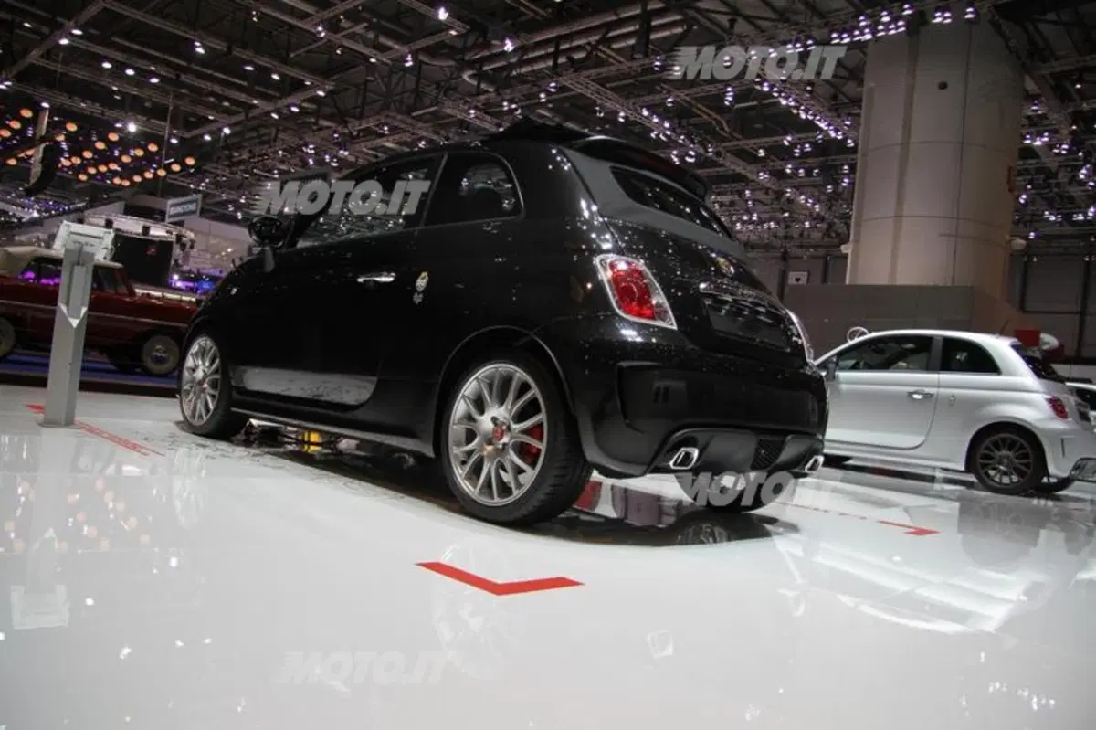 Abarth al Salone di Ginevra 2013 (6)