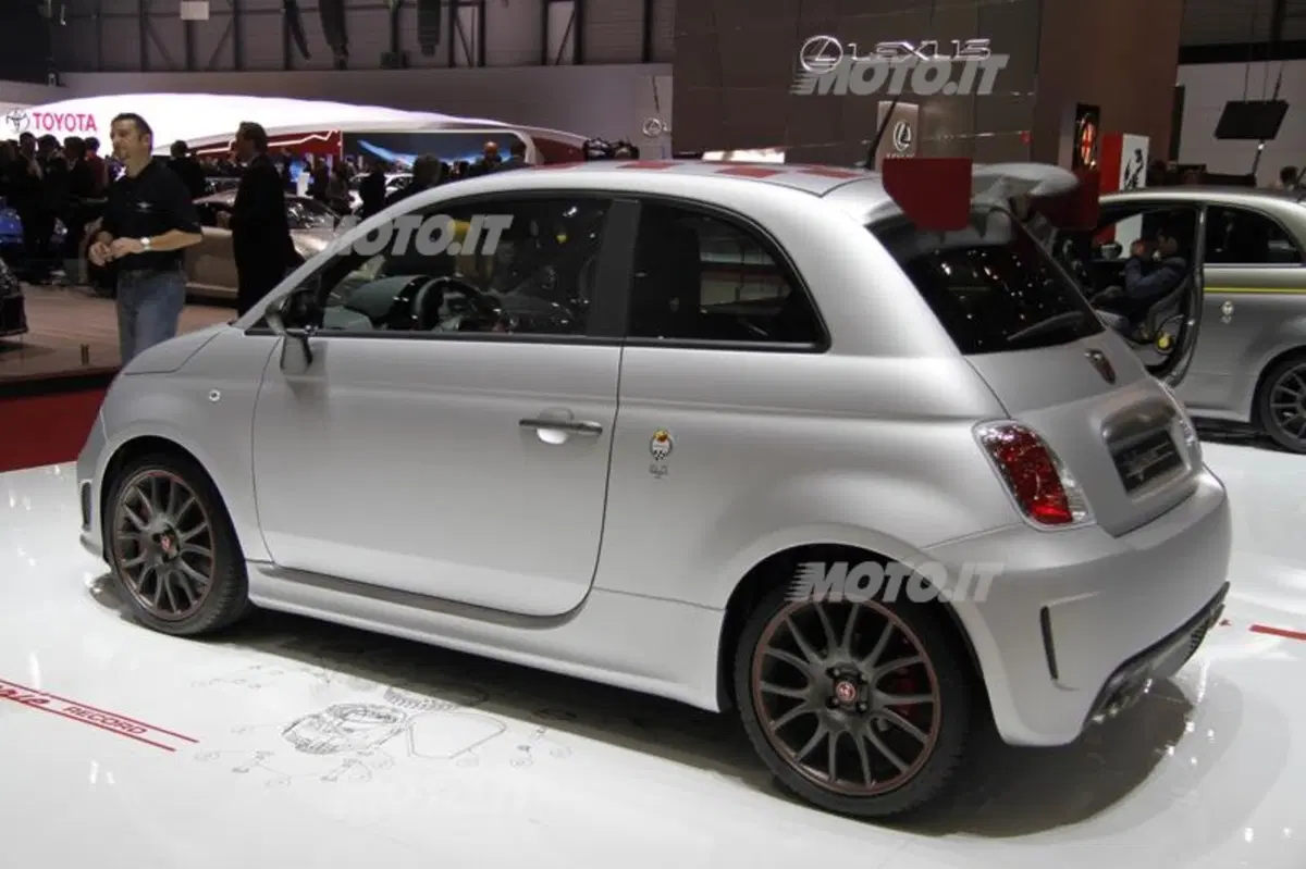 Abarth al Salone di Ginevra 2013 (11)