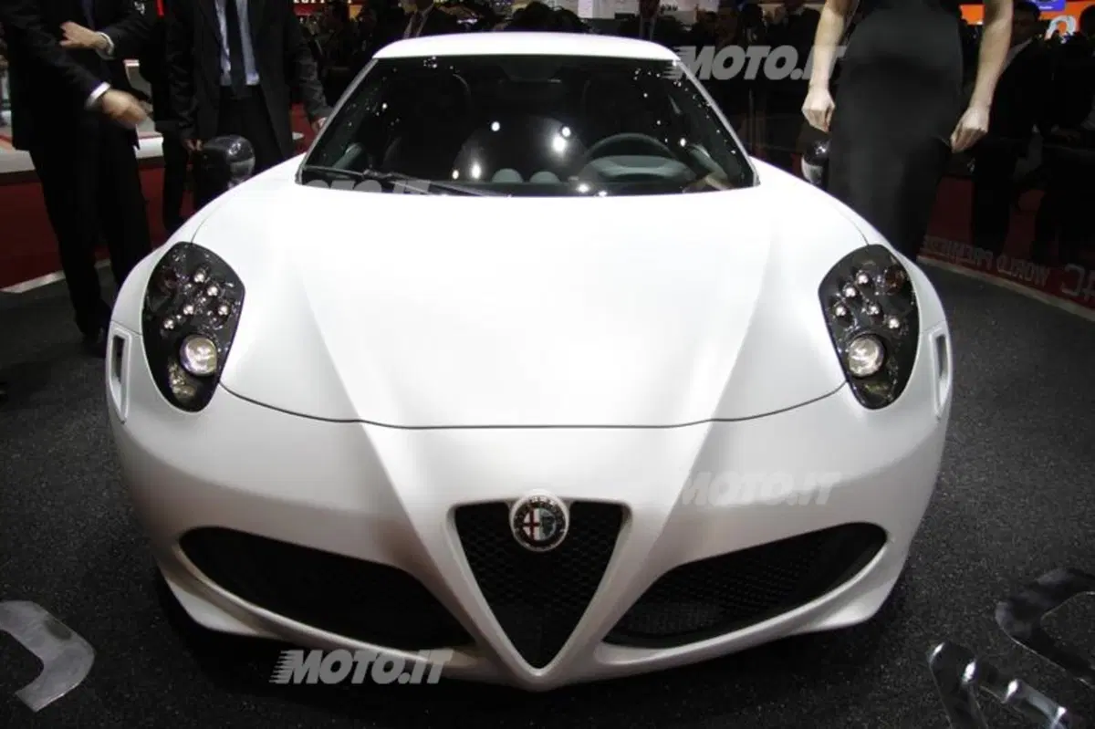Alfa Romeo al Salone di Ginevra 2013 (7)