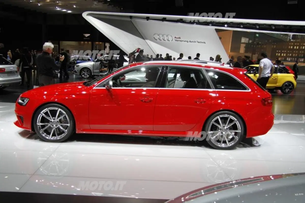 Audi al Salone di Ginevra 2013 (20)