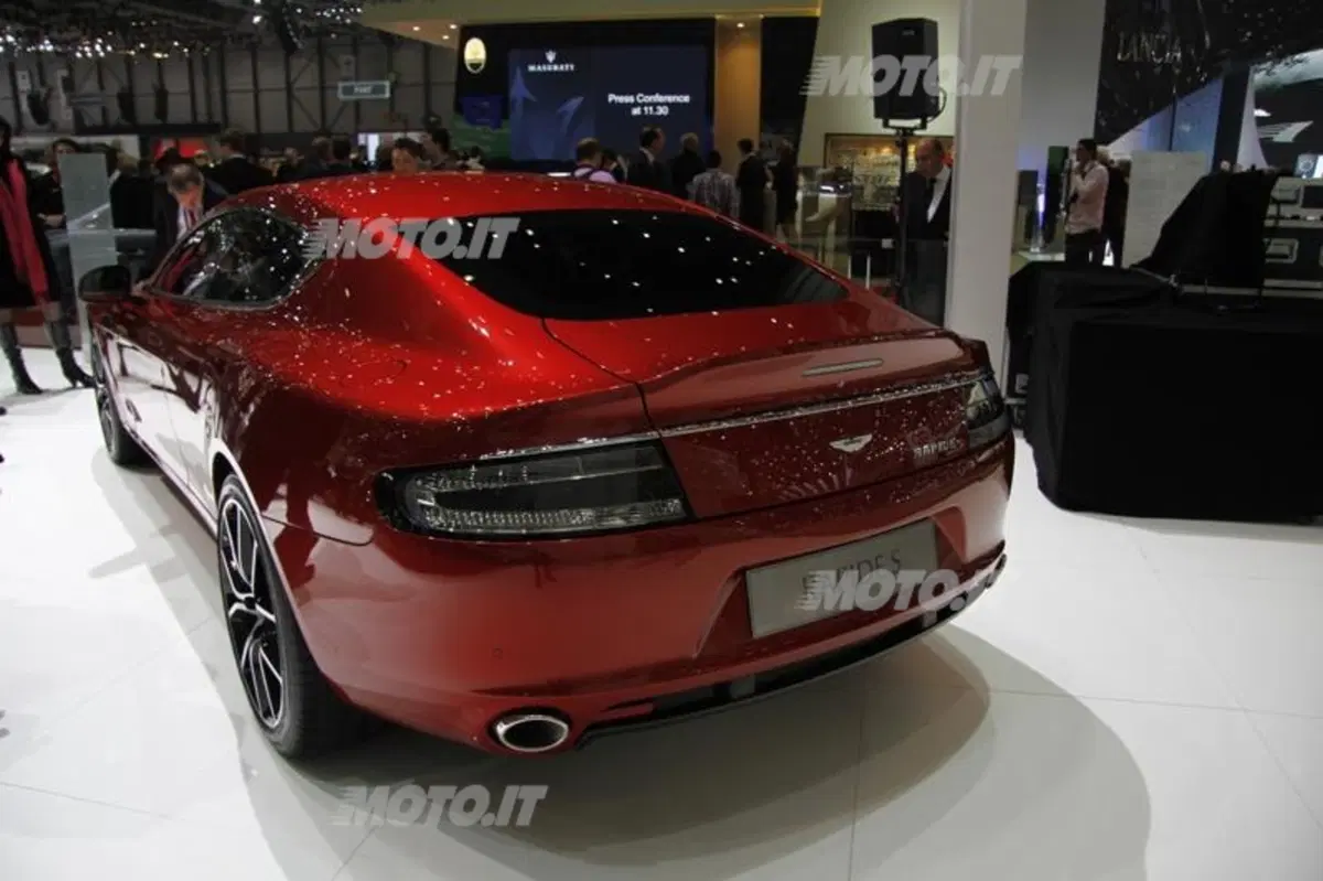 Aston Martin al Salone di Ginevra 2013 (21)