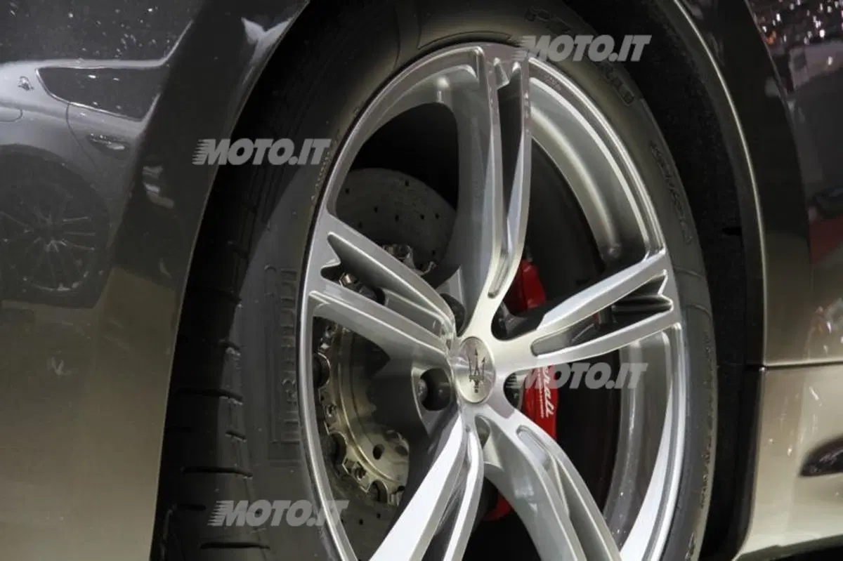 Maserati GranTurismo MC Stradale 4 posti (6)