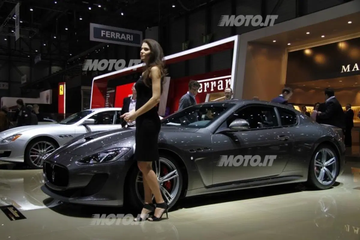 Maserati GranTurismo MC Stradale 4 posti (11)