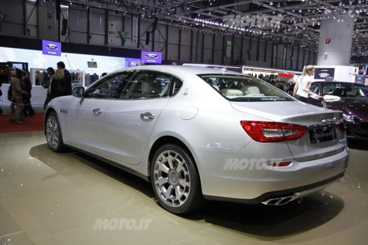Maserati GranTurismo MC Stradale 4 posti (24)