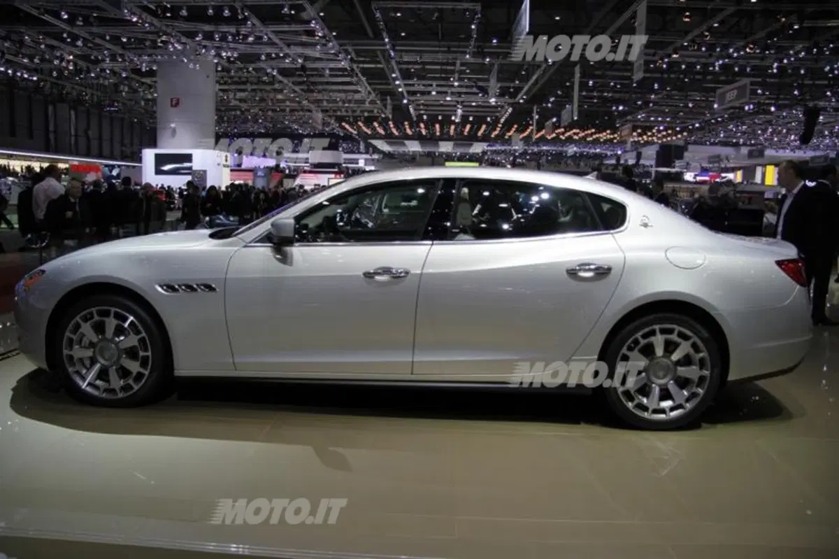 Maserati GranTurismo MC Stradale 4 posti (26)
