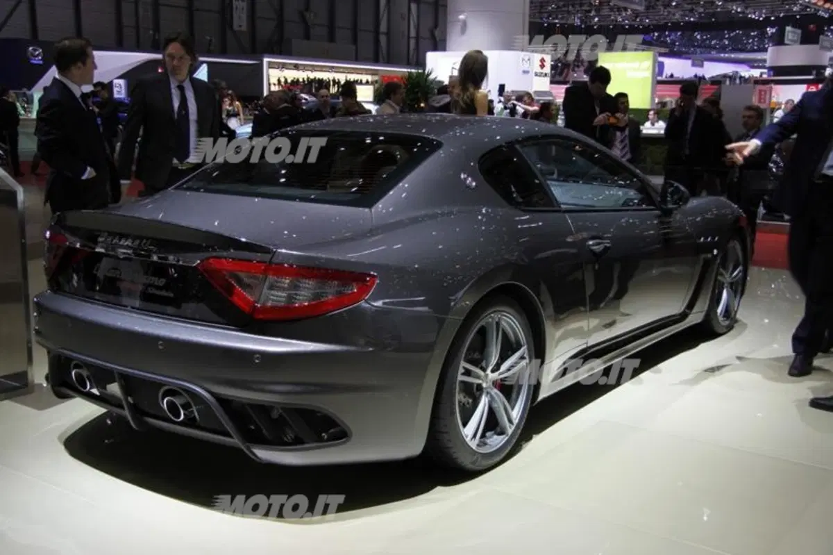 Maserati GranTurismo MC Stradale 4 posti (32)