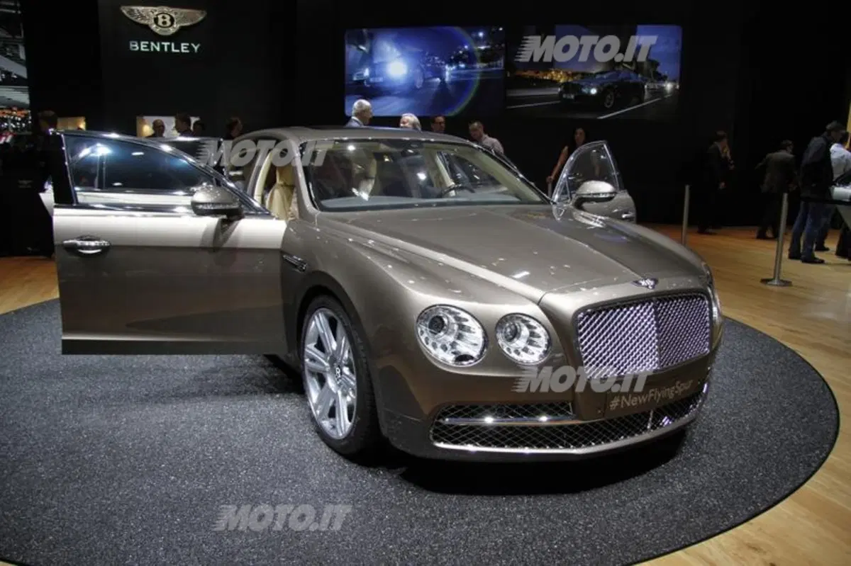 Bentley al Salone di Ginevra 2013