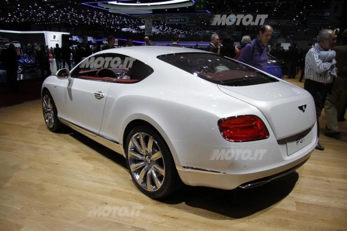 Bentley al Salone di Ginevra 2013 (10)