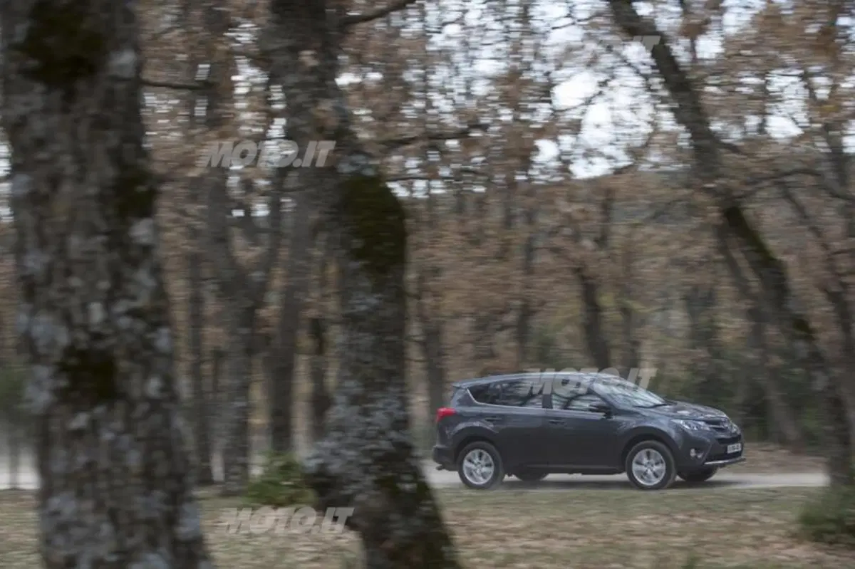 Toyota RAV4 (29)