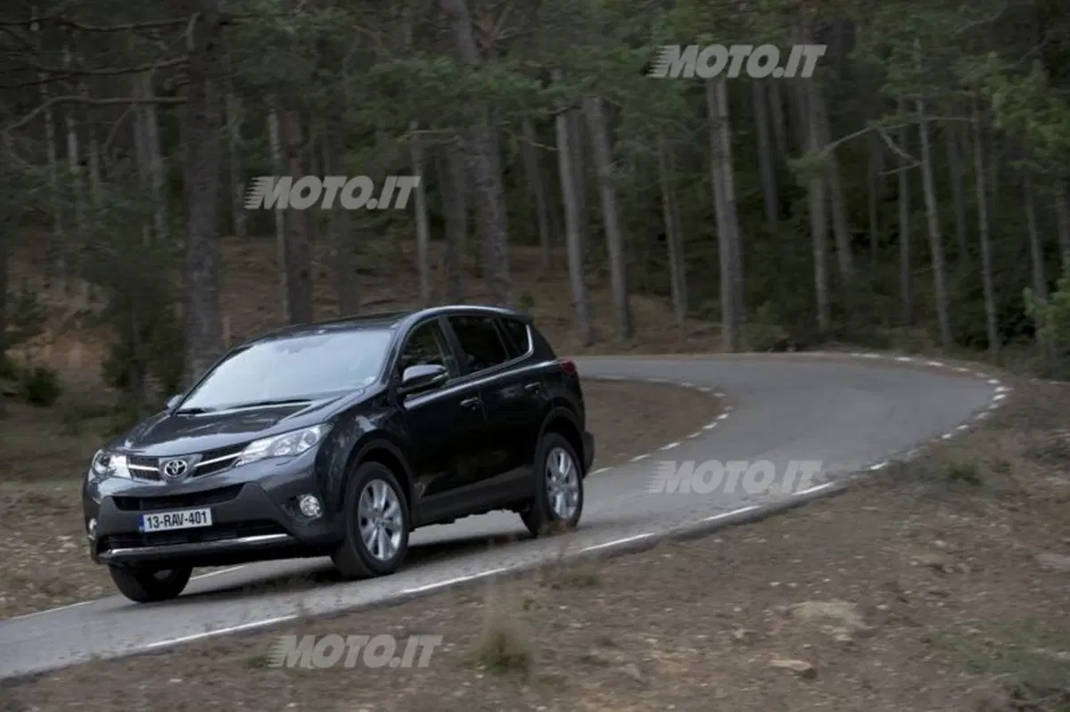 Toyota RAV4 (30)