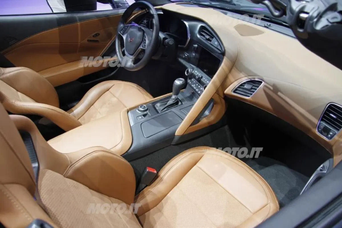 Corvette al Salone di Ginevra 2013 (4)