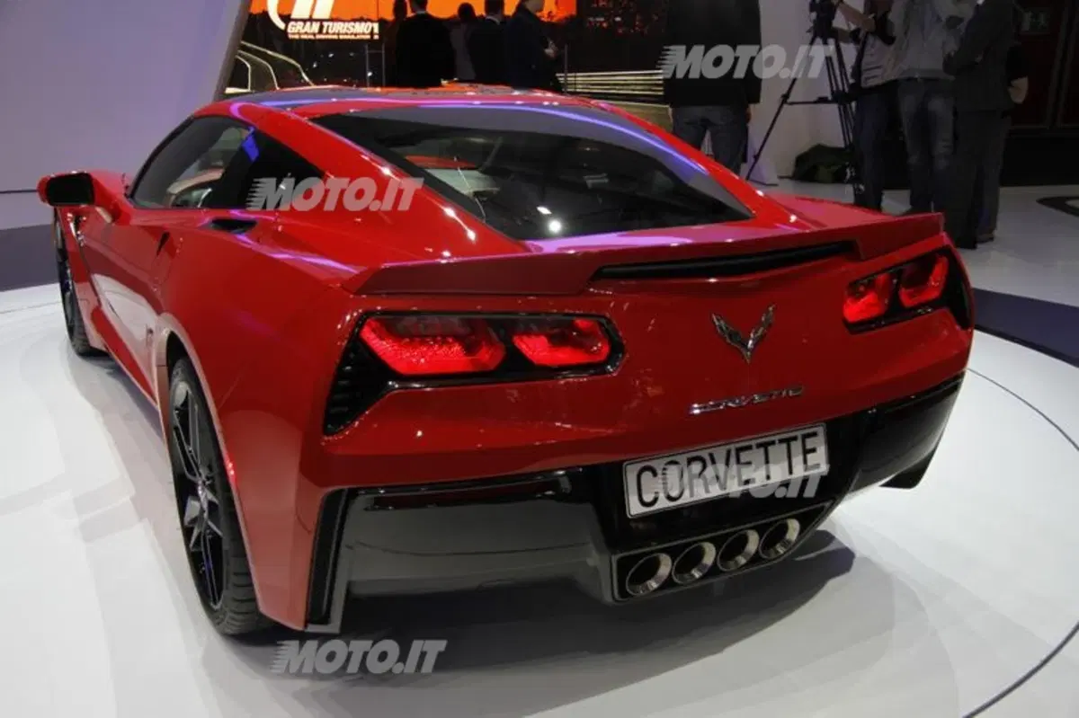 Corvette al Salone di Ginevra 2013 (9)