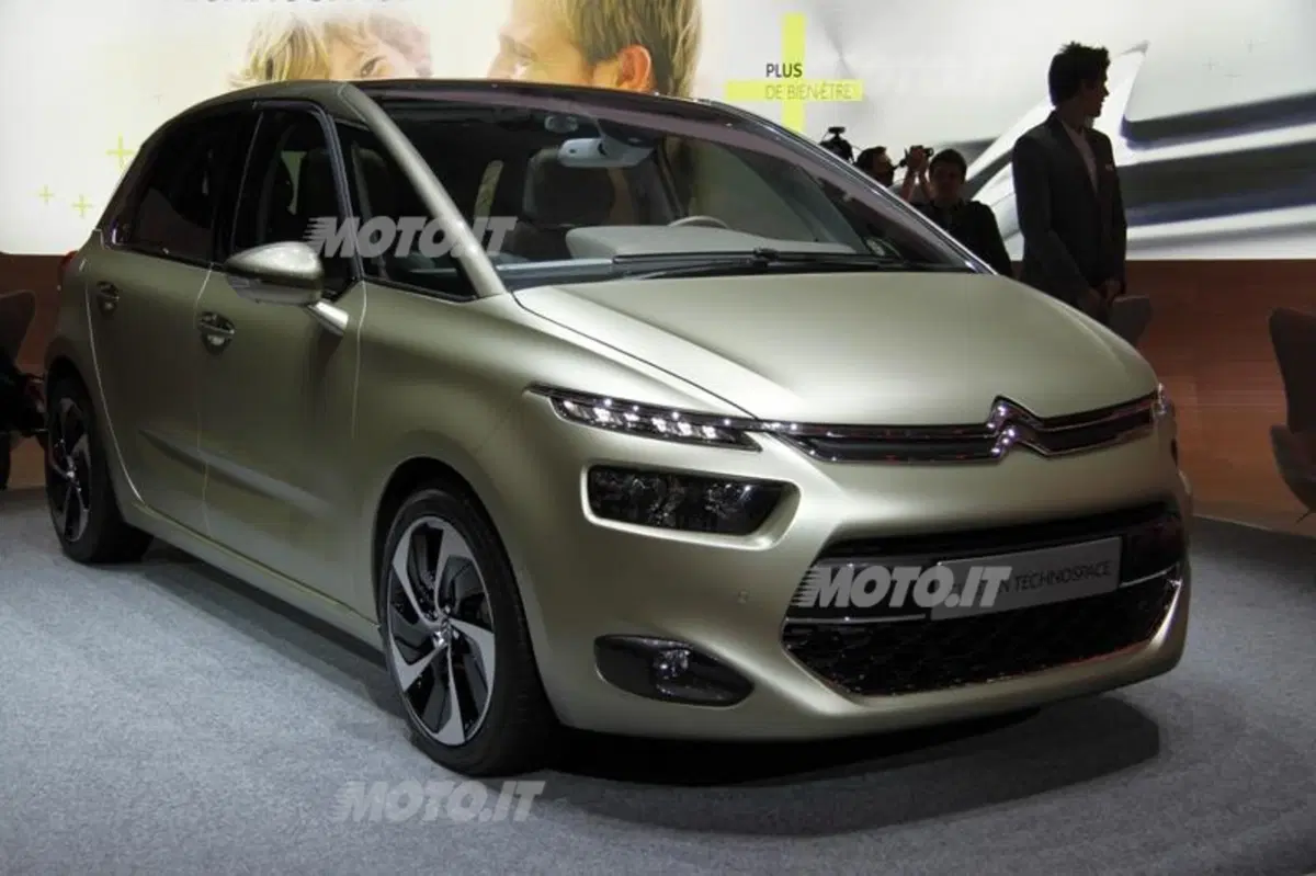 Citroen al Salone di Ginevra 2013 (16)