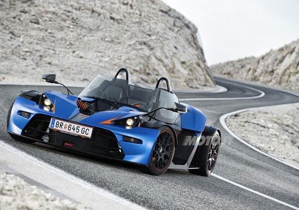 KTM X-Bow GT: finestrini e parabrezza per la quattro ruote austriaca