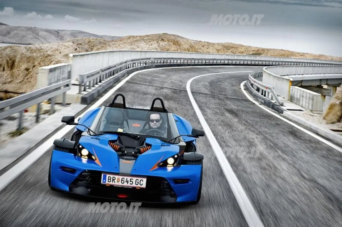 KTM X-Bow GT: finestrini e parabrezza per la quattro ruote austriaca (2)