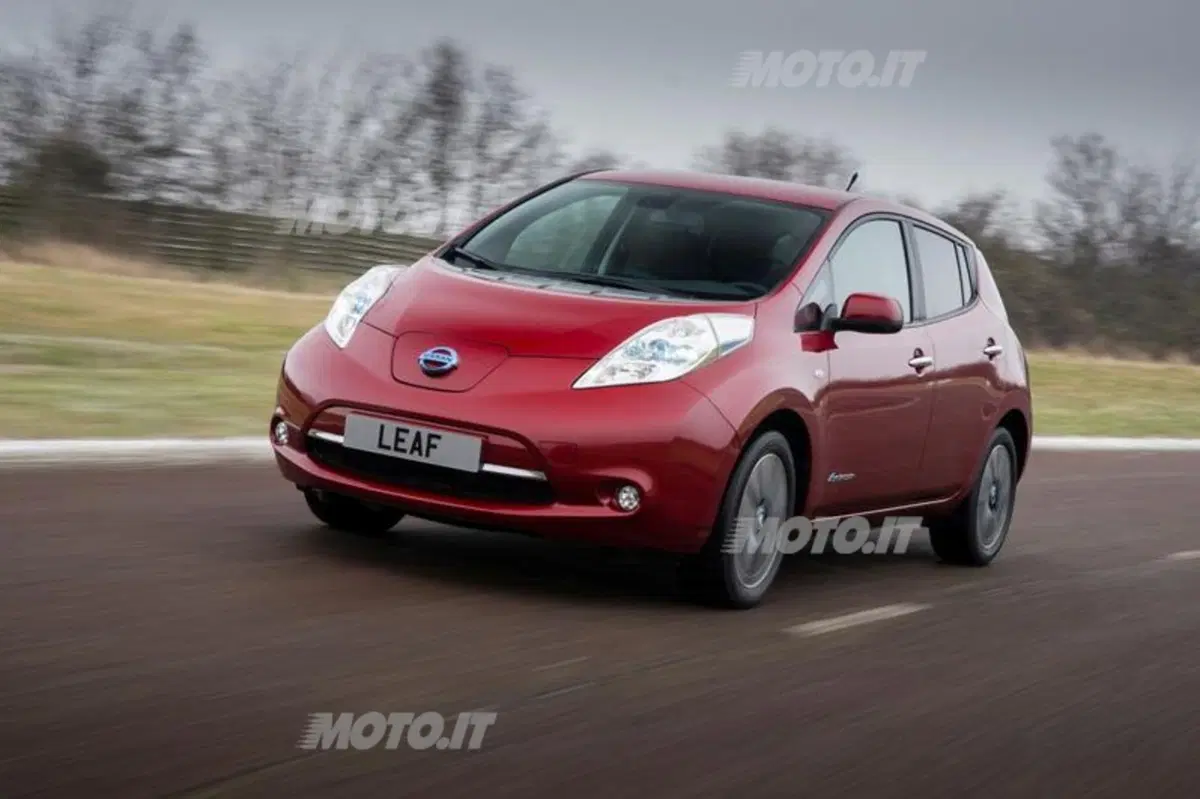 Nissan Leaf MY 2013 (2)